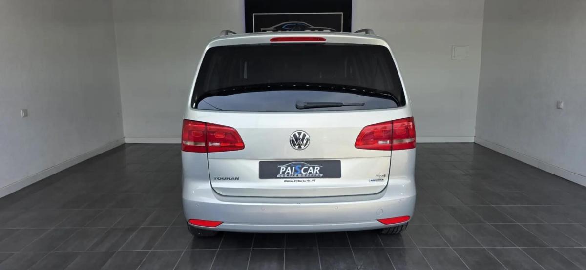 volkswagen-touran-2015-diesel-1598cc
