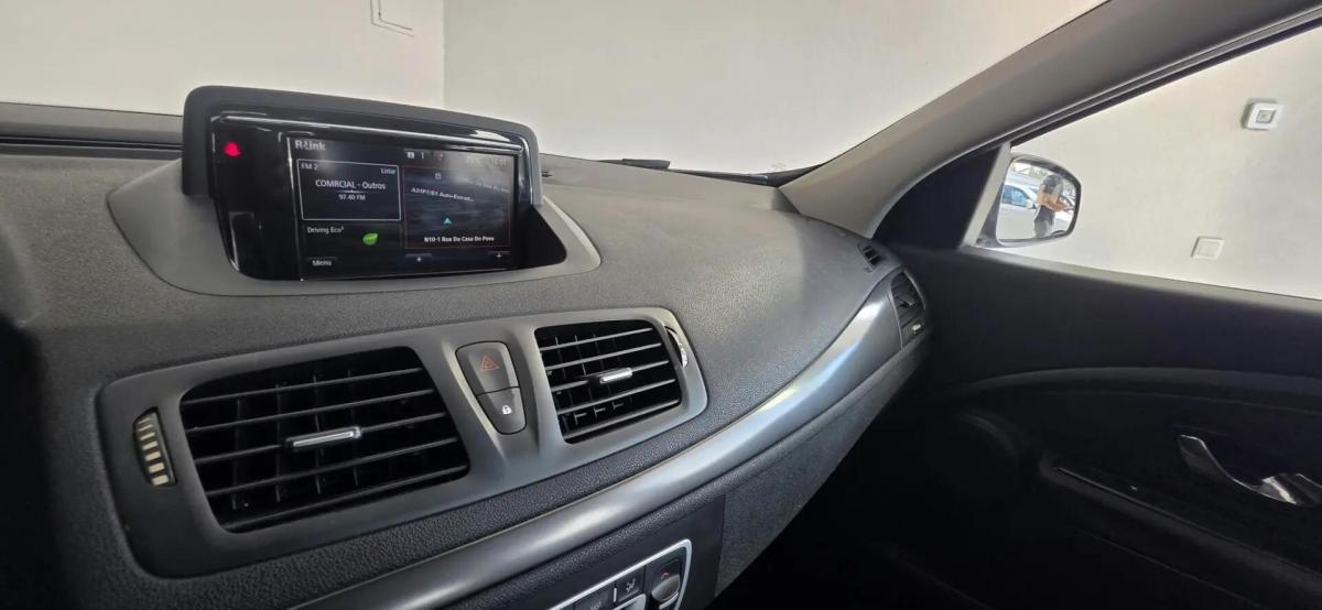 renault-megane-sport-tourer-2014-diesel-1461cc