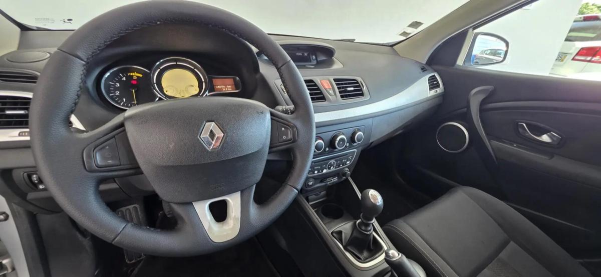 renault-megane-sport-tourer-2010-diesel-1461cc