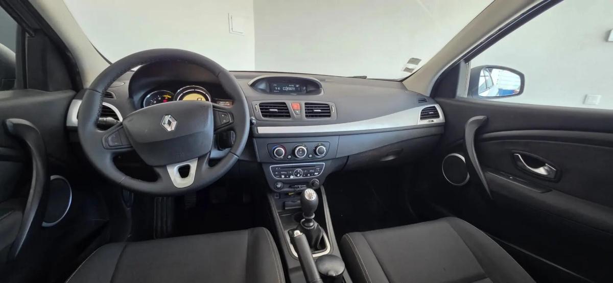 renault-megane-sport-tourer-2010-diesel-1461cc