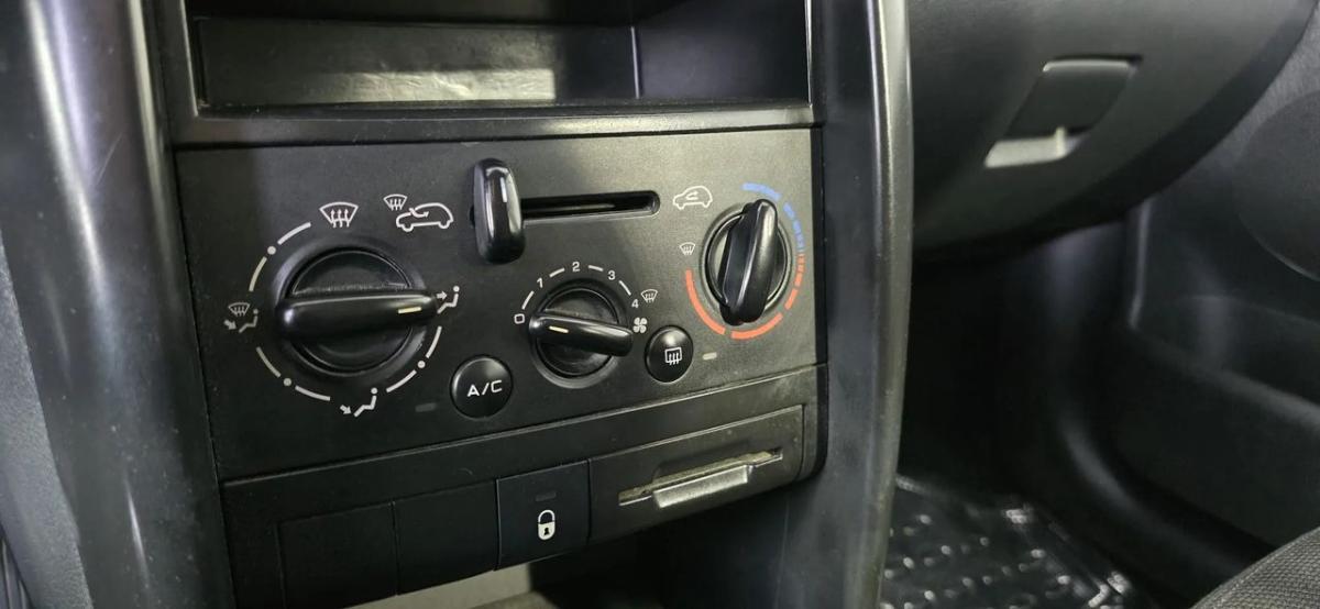 peugeot-207-2009-gasolina-1397cc
