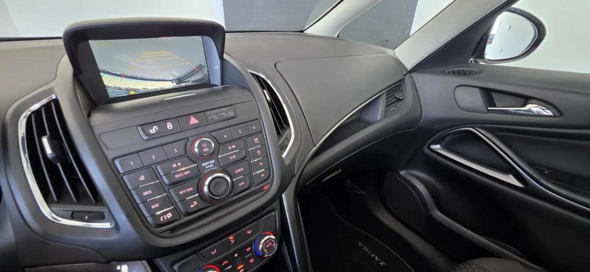 opel-zafira-2015-diesel-1598cc