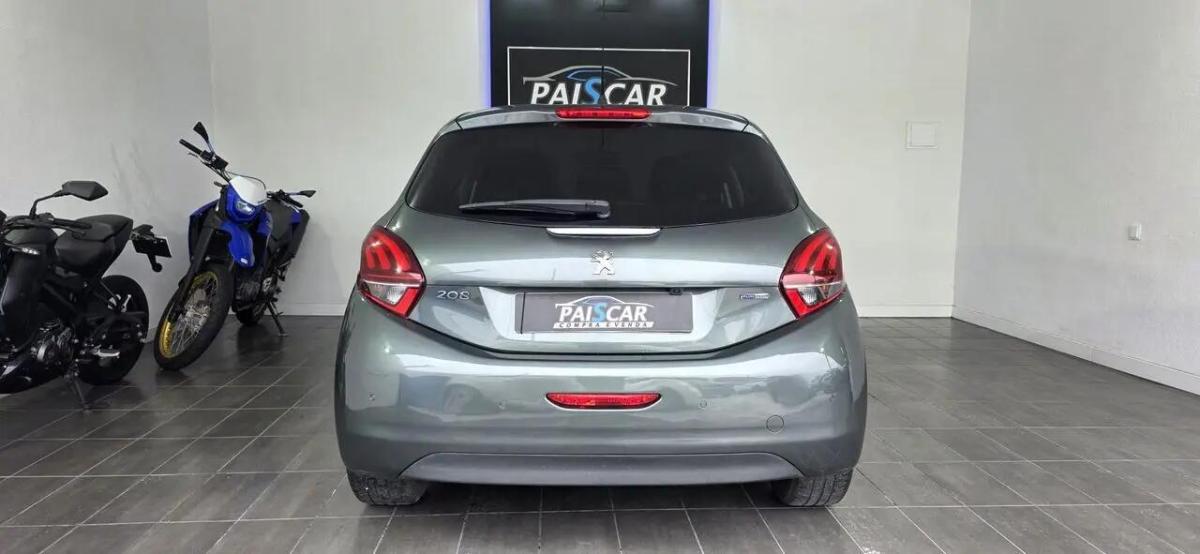 peugeot-208-2017-gasolina-1199cc