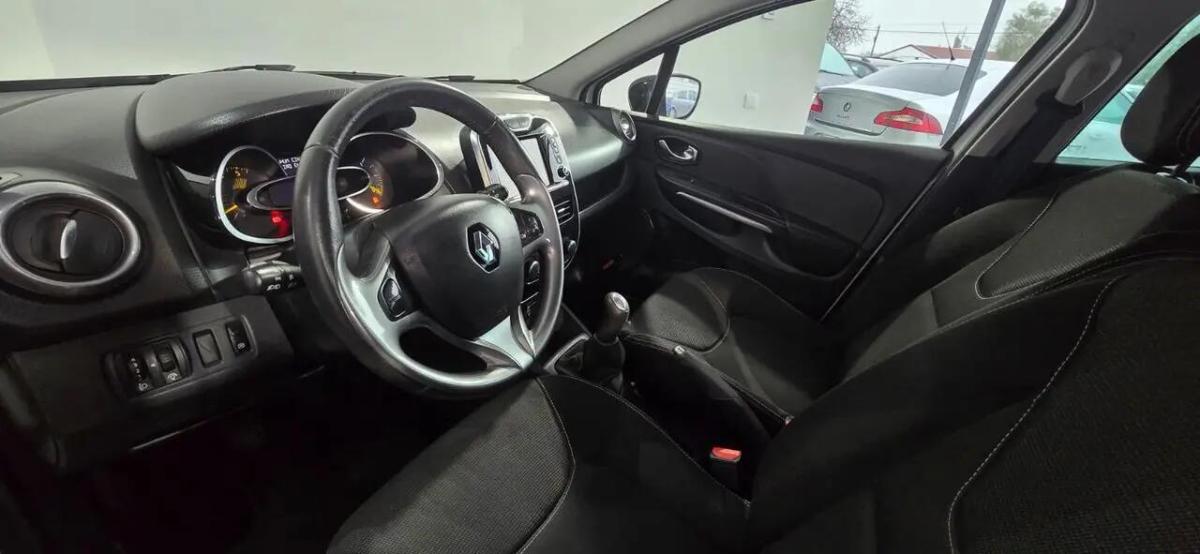 renault-clio-sport-tourer-2015-diesel-1461cc