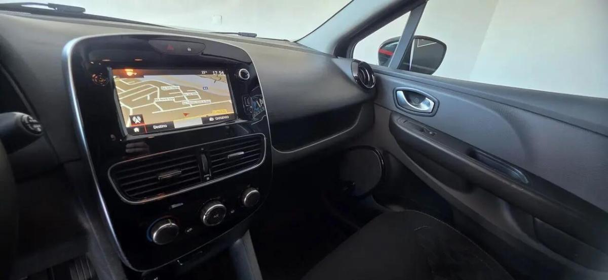 renault-clio-sport-tourer-2018-diesel-1461cc