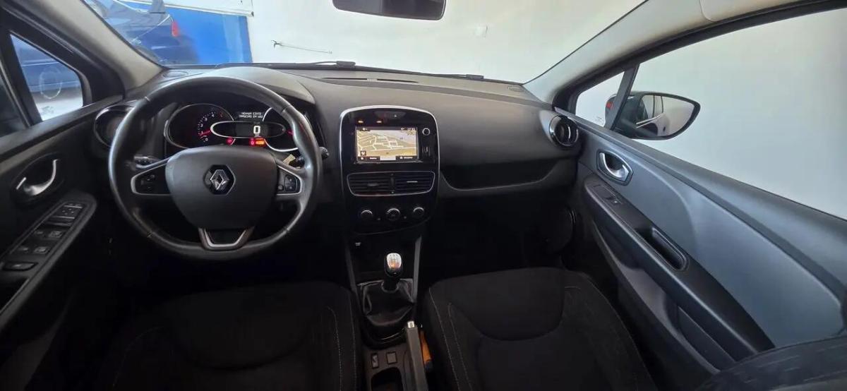 renault-clio-sport-tourer-2018-diesel-1461cc