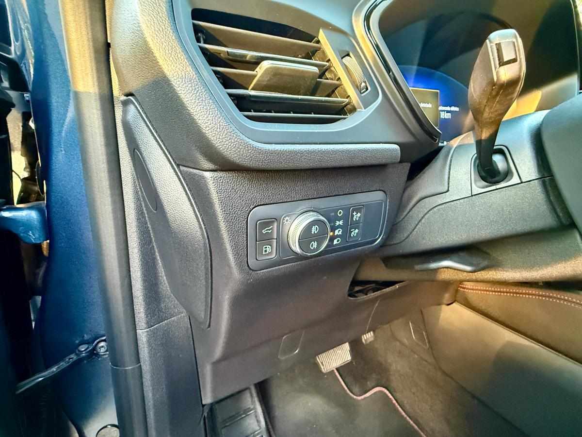 ford-kuga-2022-hibrido-2488cc