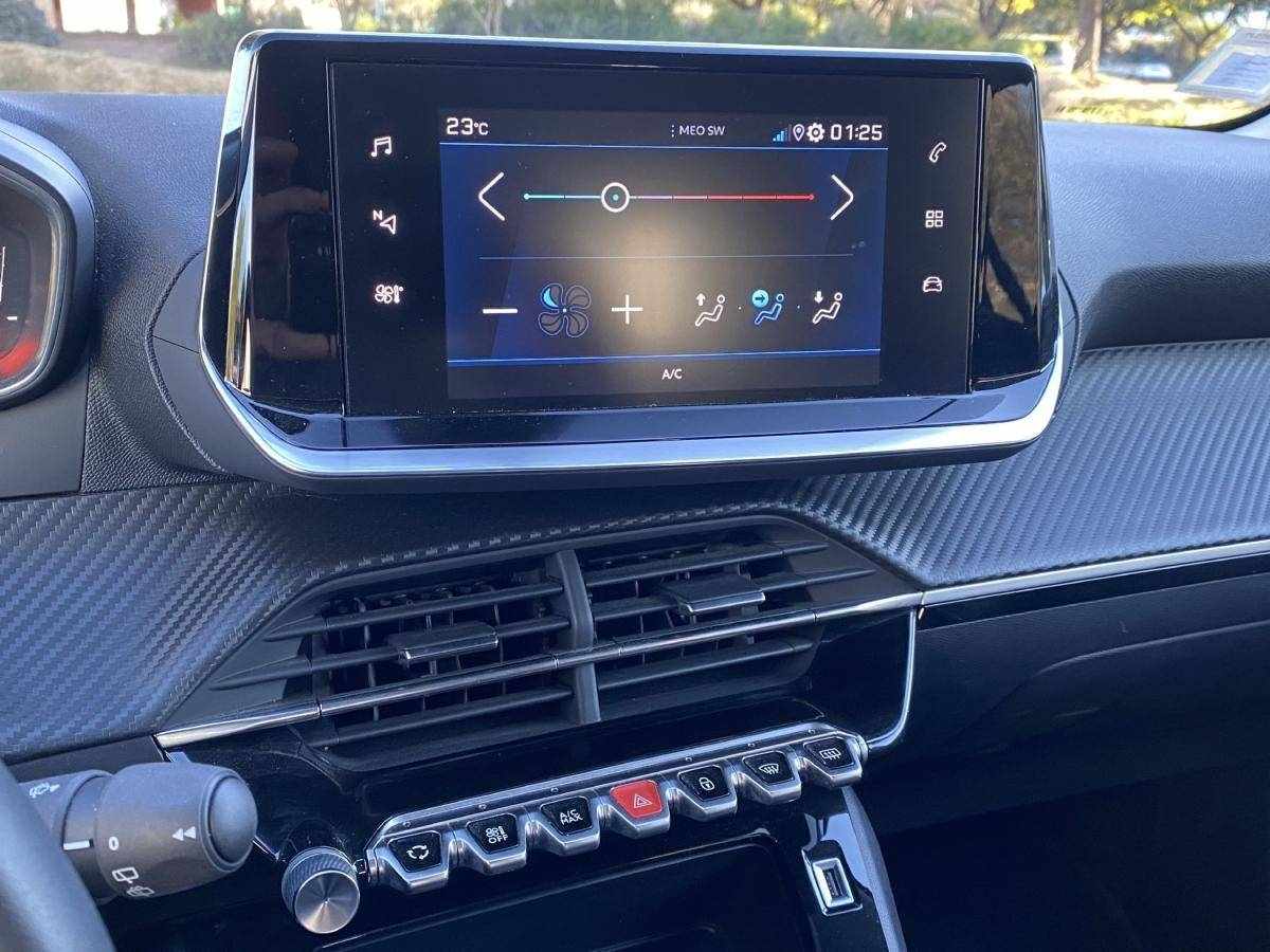 peugeot-208-2022-gasolina-1199cc