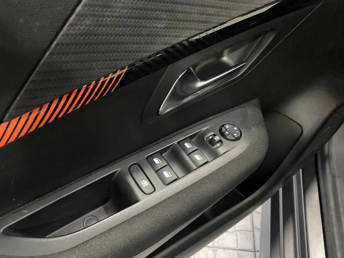 peugeot-208-2022-gasolina-1199cc