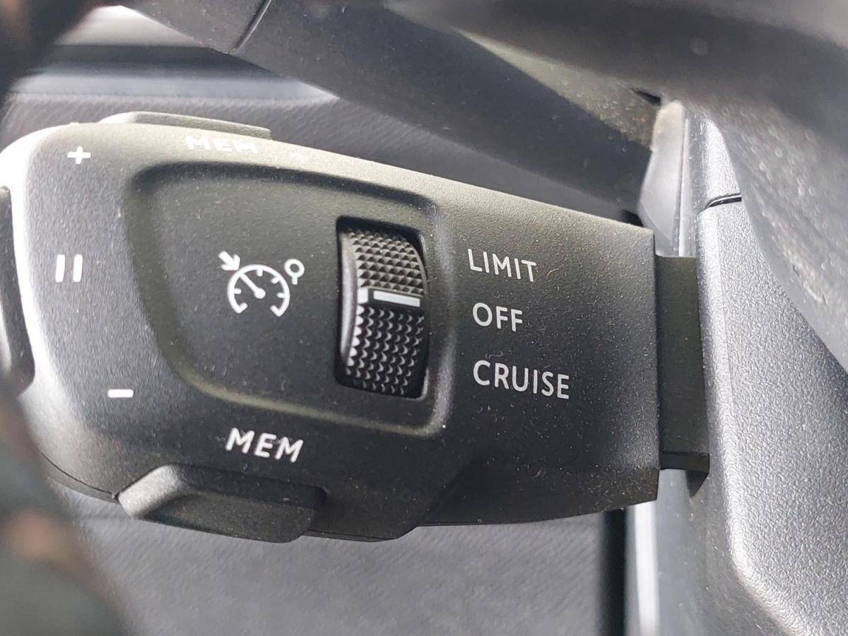 peugeot-3008-2022-diesel-1499cc