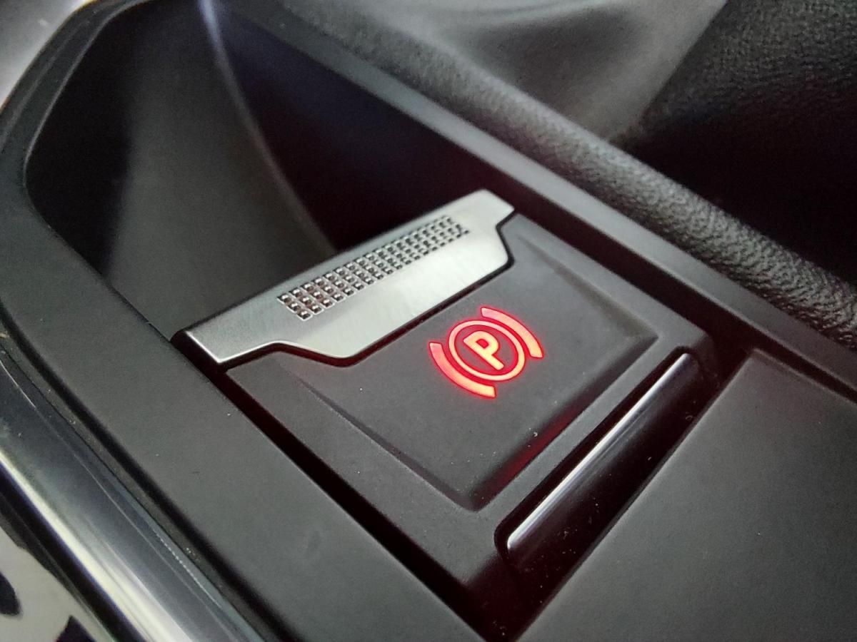 peugeot-3008-2022-diesel-1499cc