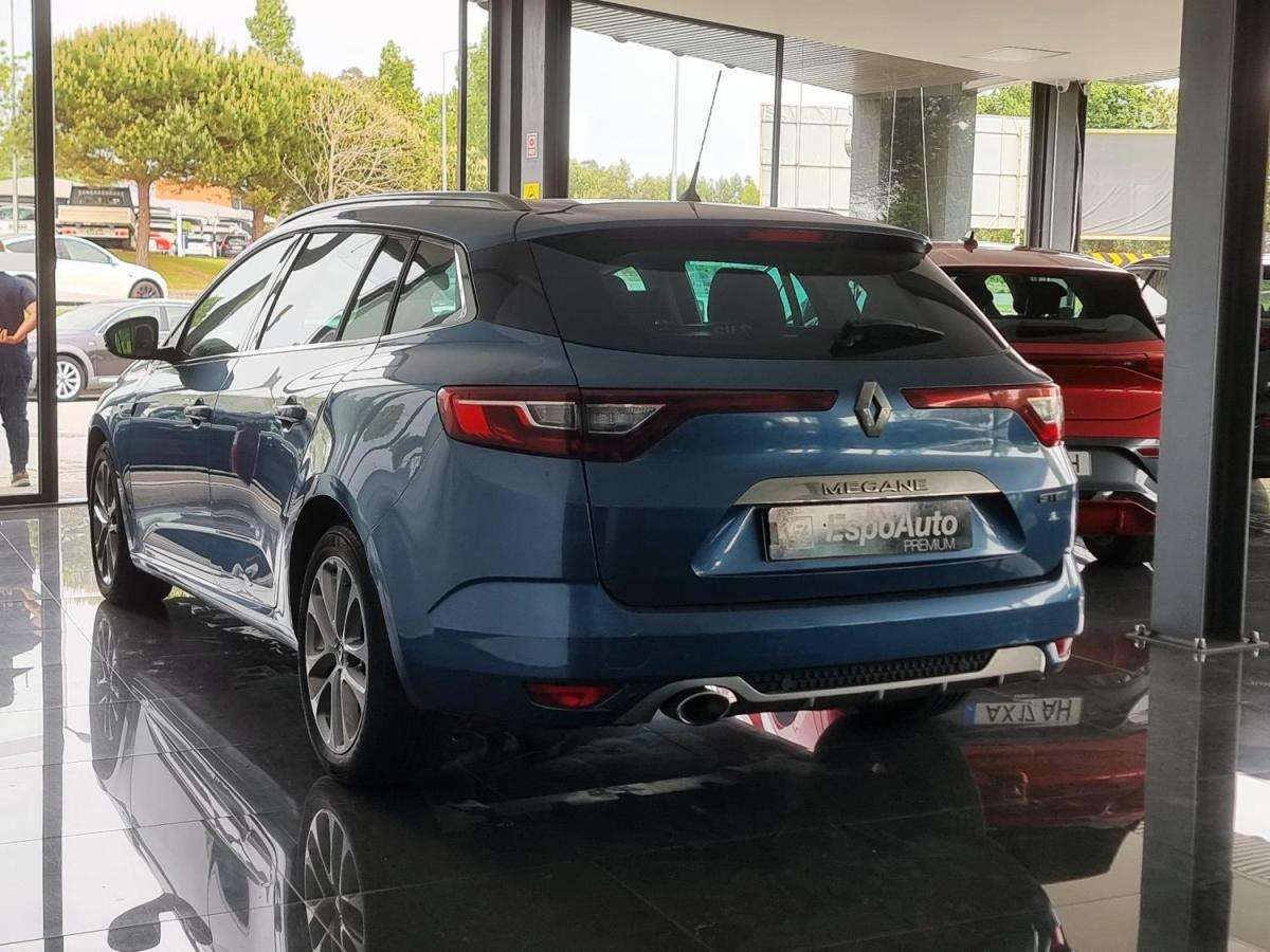 renault-megane-sport-tourer-2017-diesel-1461cc
