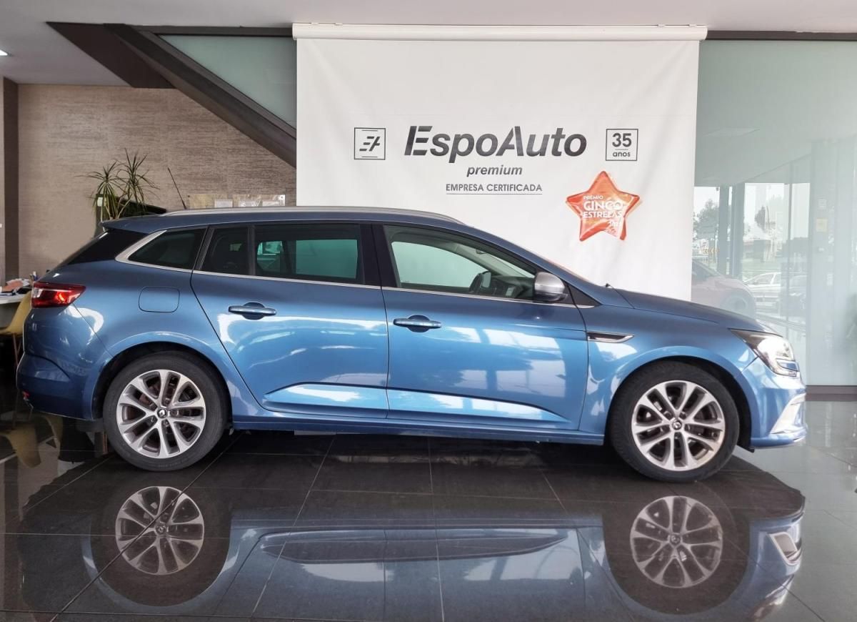 renault-megane-sport-tourer-2017-diesel-1461cc
