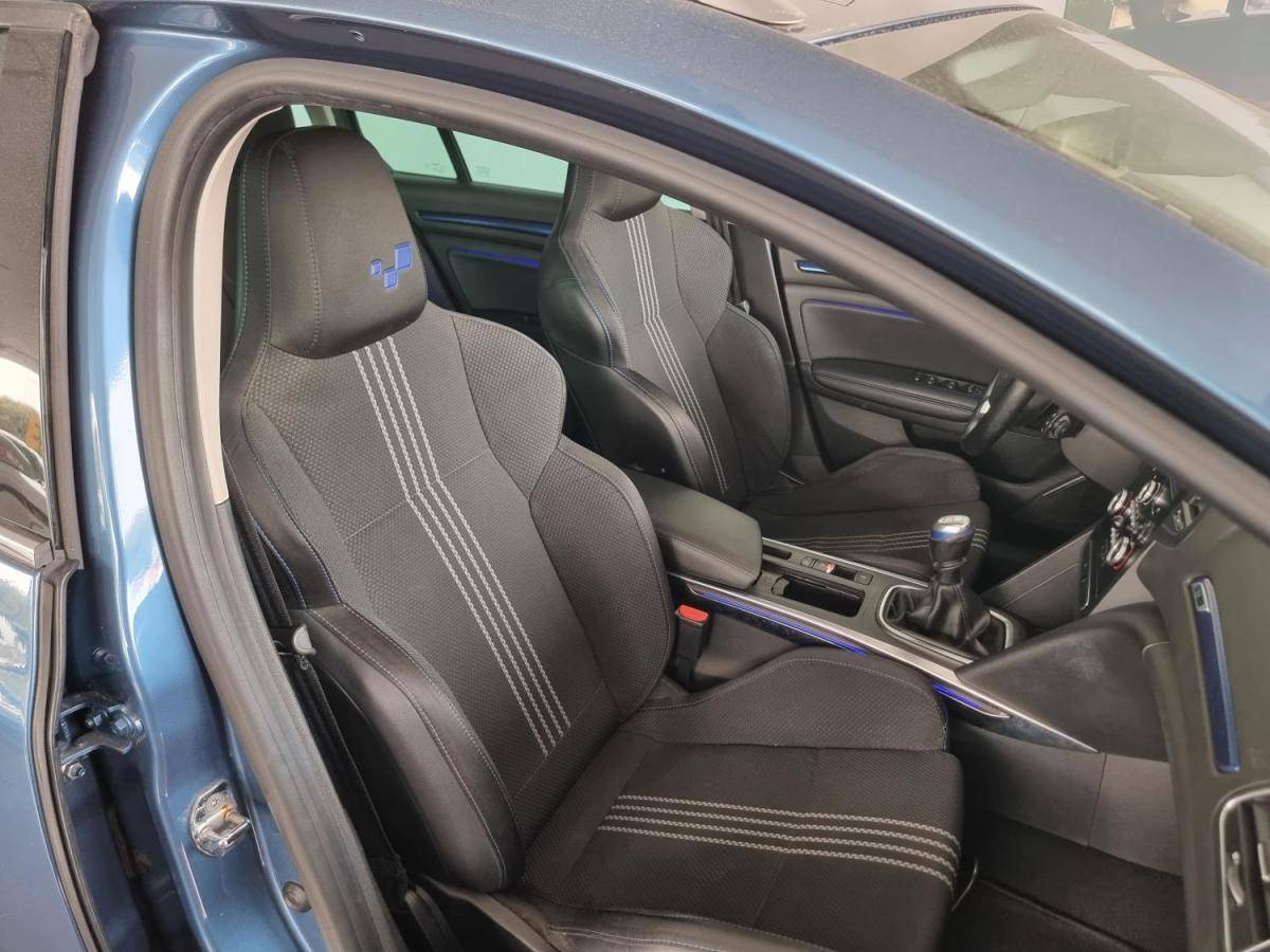 renault-megane-sport-tourer-2017-diesel-1461cc