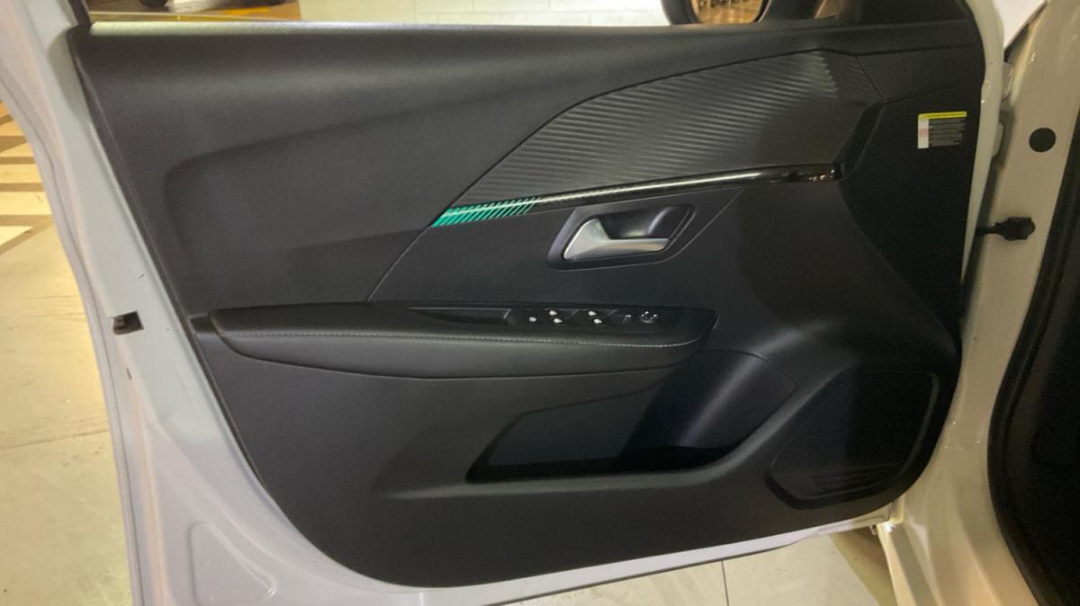 peugeot-e-208-2021-eletrico-0cc