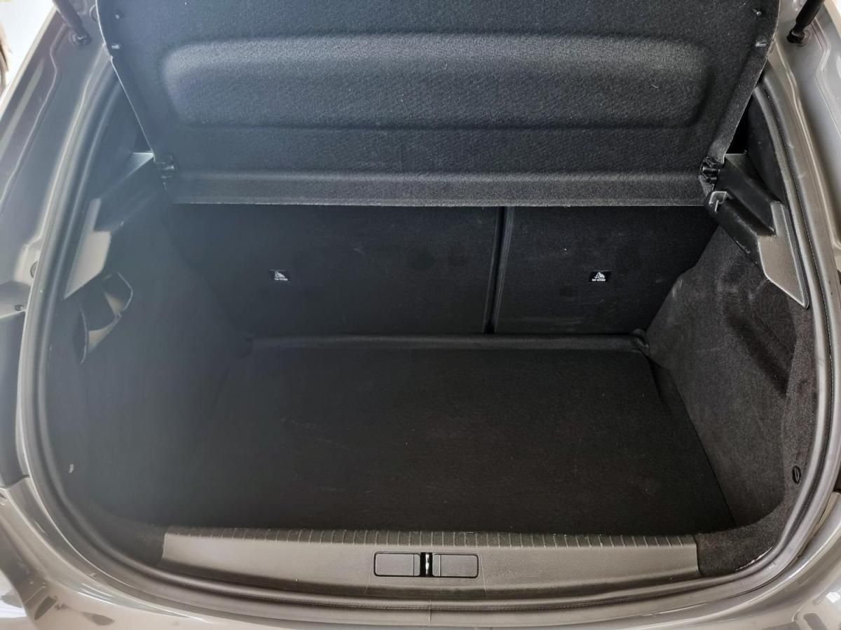 peugeot-208-2024-gasolina-1199cc