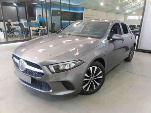 mercedes-benz-classe-a-2021-hibrido-a-gasolina-1332cc