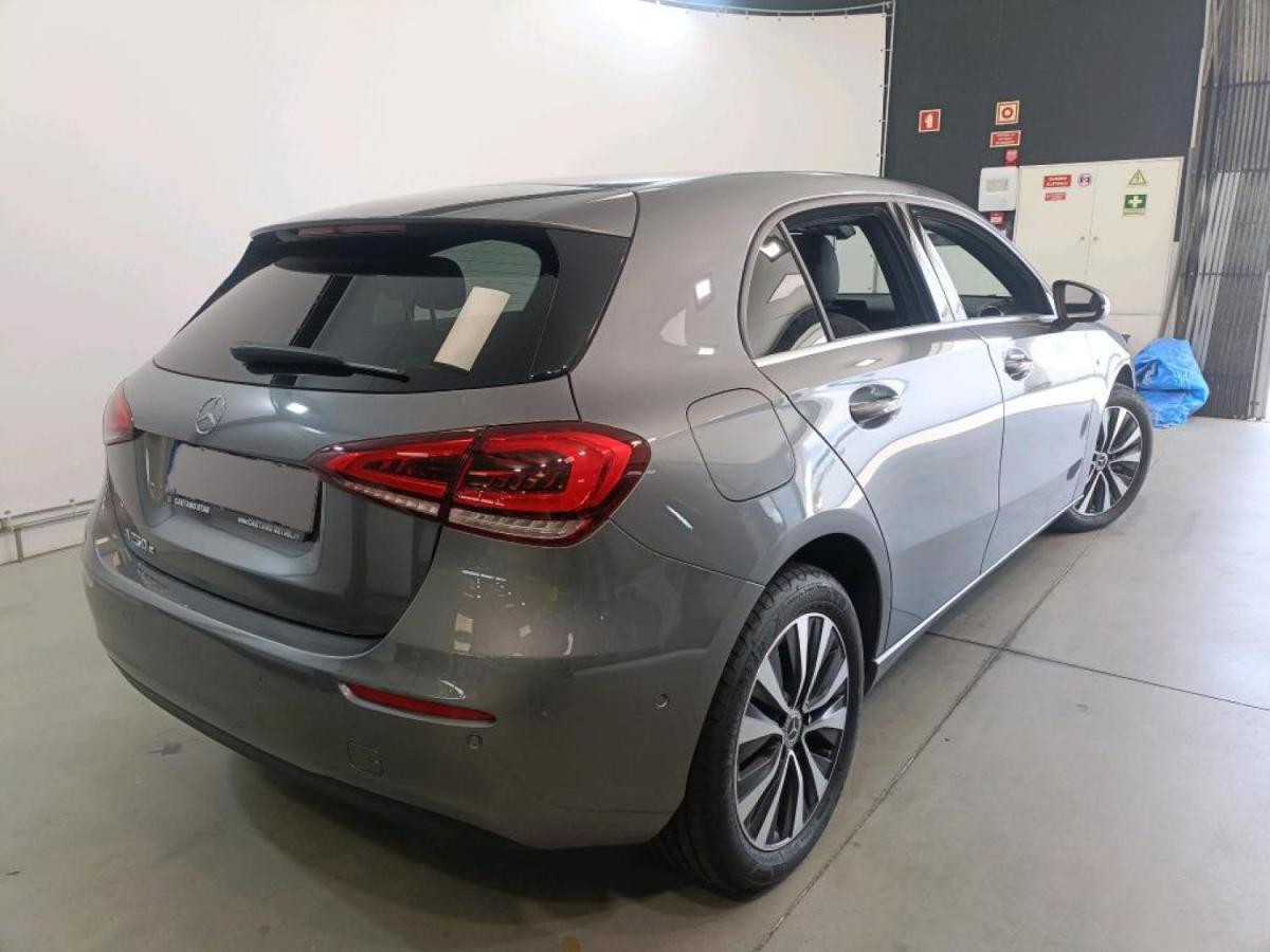 mercedes-benz-classe-a-2021-hibrido-a-gasolina-1332cc