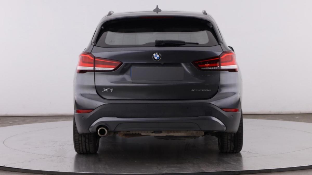 bmw-x1-2021-hibrido-a-gasolina-1499cc