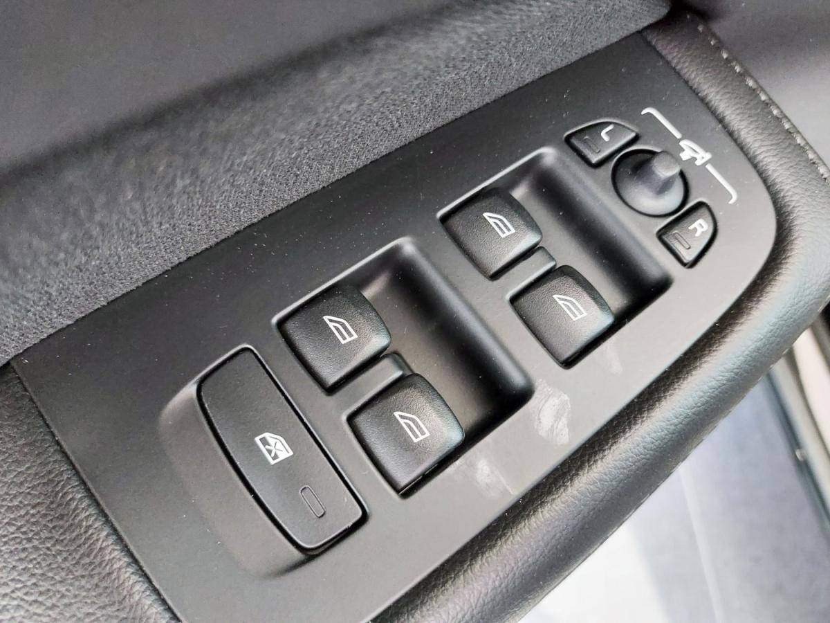 volvo-v60-2021-hibrido-a-gasolina-1969cc