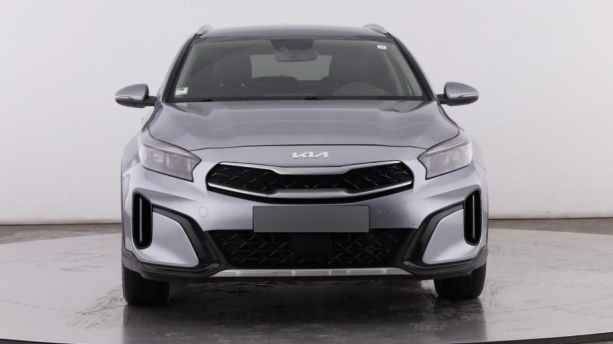 kia-xceed-2023-hibrido-a-gasolina-1580cc