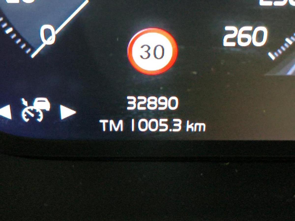 volvo-xc40-2021-hibrido-a-gasolina-1477cc