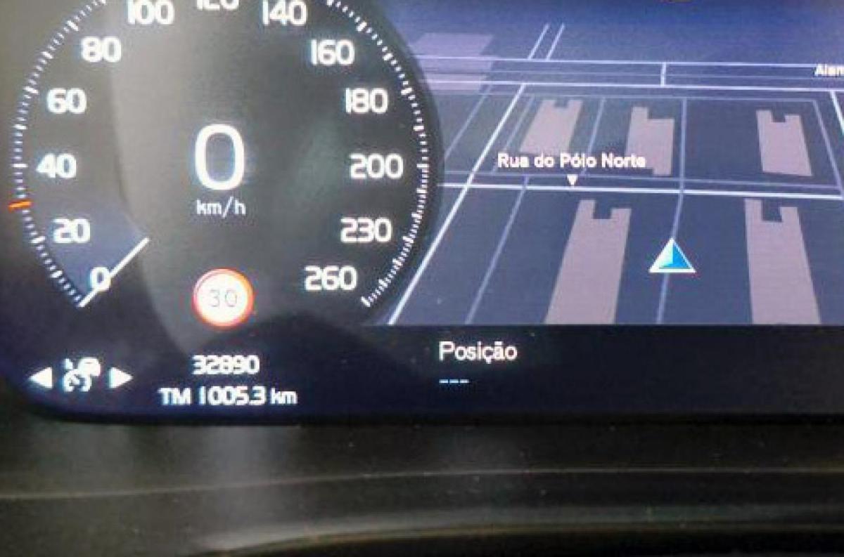 volvo-xc40-2021-hibrido-a-gasolina-1477cc