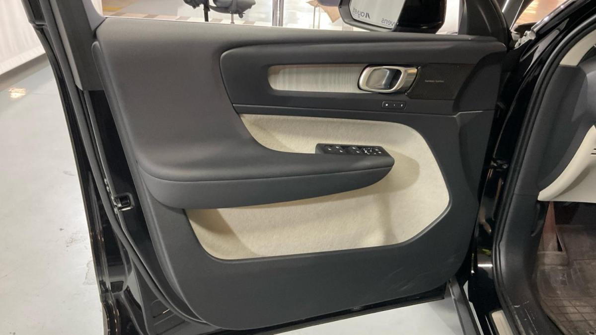 volvo-xc40-2021-hibrido-a-gasolina-1477cc