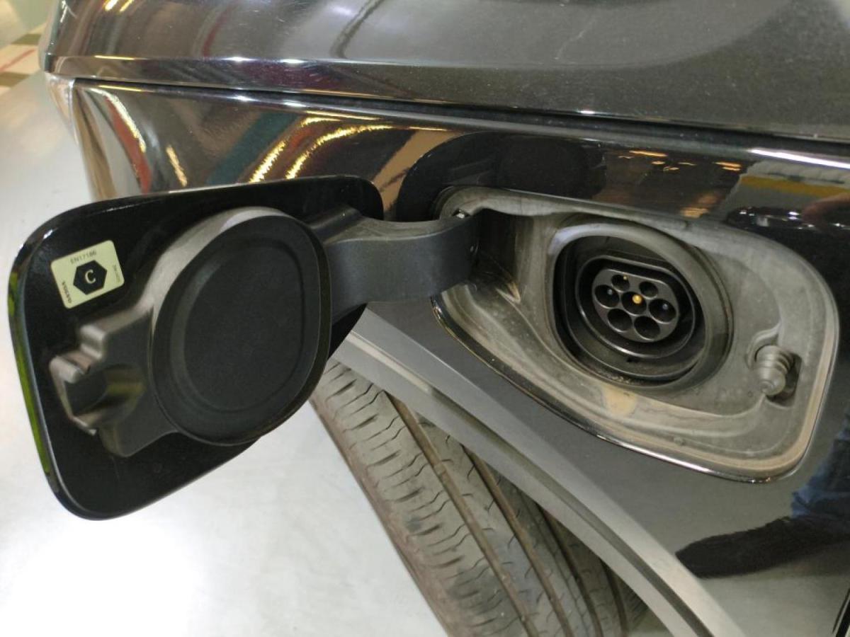 volvo-xc40-2021-hibrido-a-gasolina-1477cc