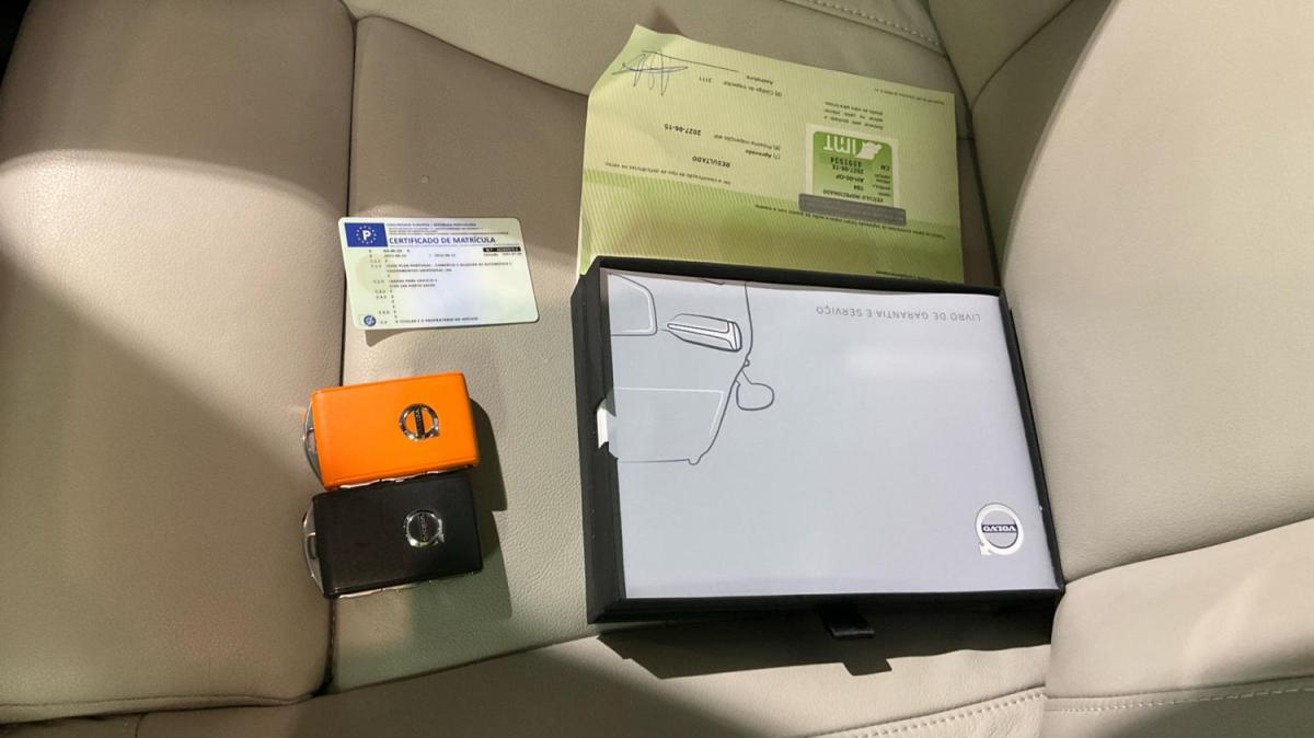 volvo-xc40-2021-hibrido-a-gasolina-1477cc