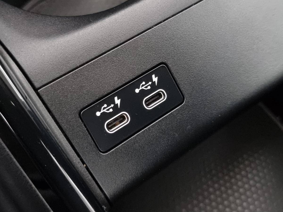 bmw-serie-2-2023-hibrido-a-gasolina-1499cc