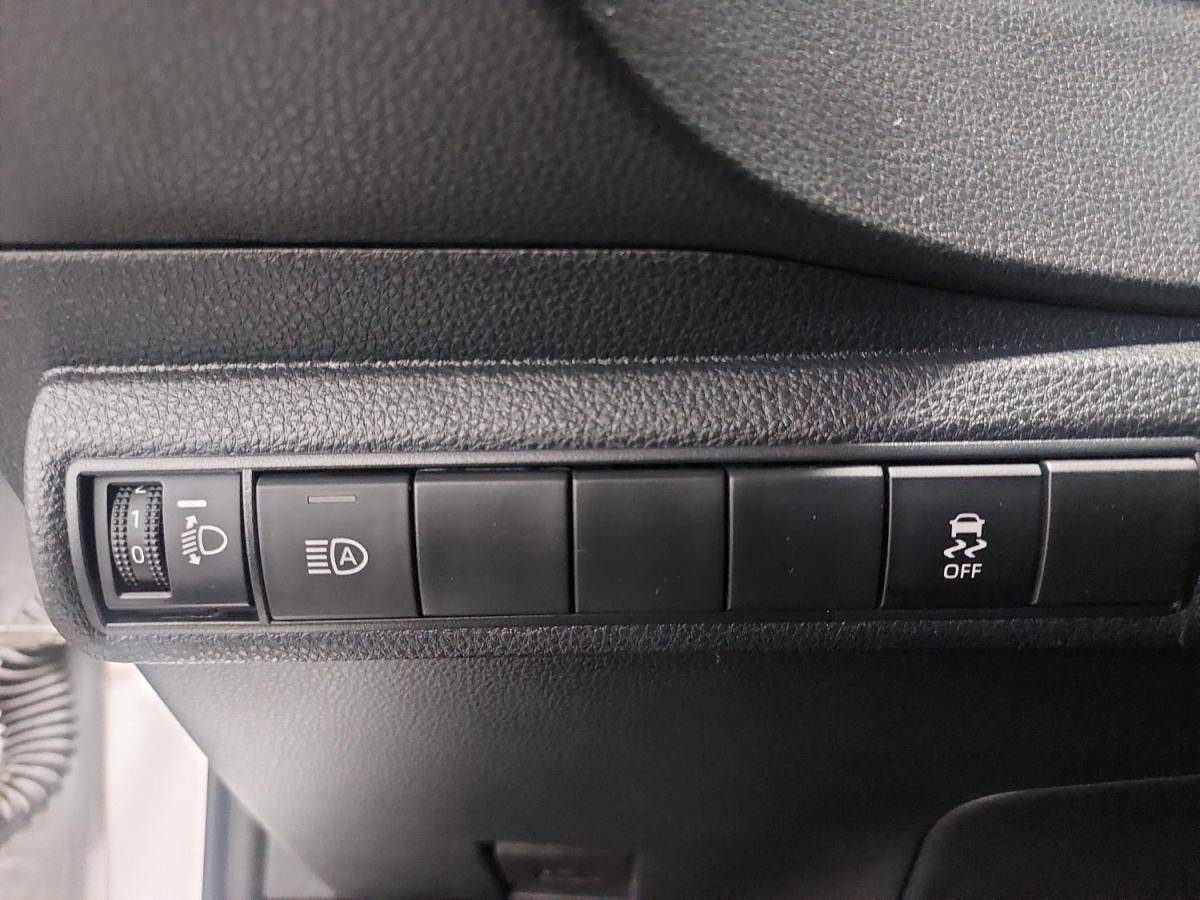 toyota-corolla-2021-hibrido-a-gasolina-1798cc