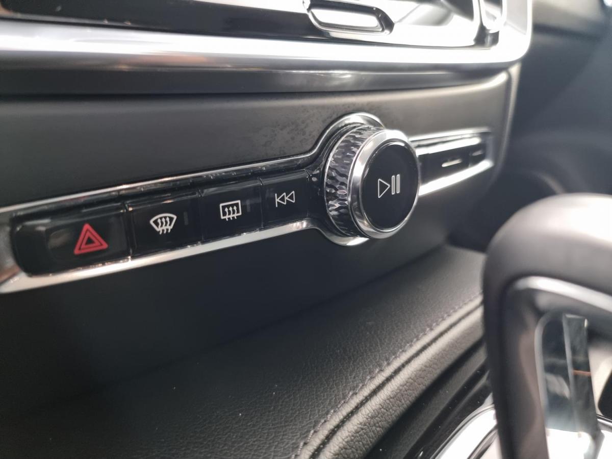 volvo-v60-2021-hibrido-a-gasolina-1969cc