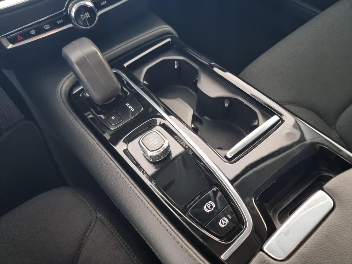volvo-v60-2021-hibrido-a-gasolina-1969cc