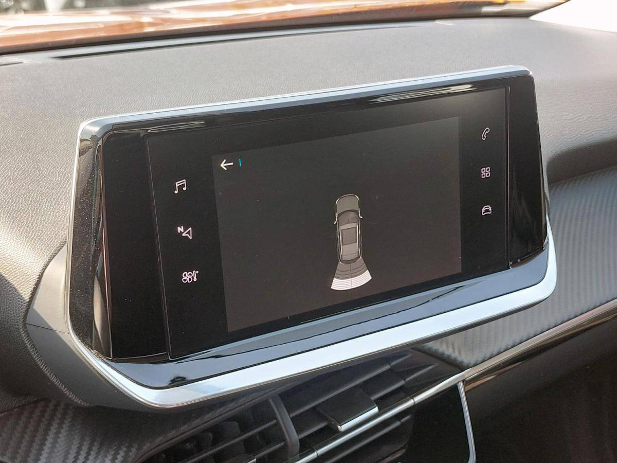 peugeot-e-2008-2021-eletrico-0cc