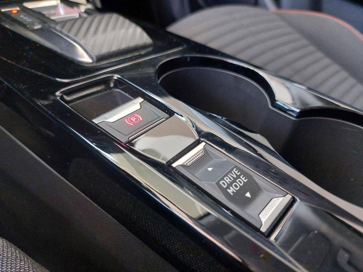 peugeot-e-2008-2021-eletrico-0cc
