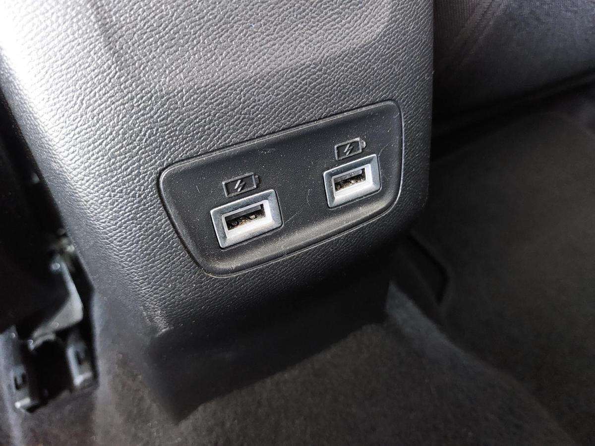 peugeot-e-2008-2021-eletrico-0cc