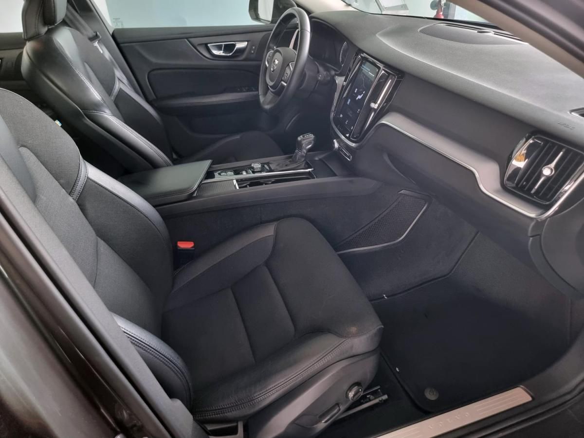 volvo-v60-2020-gasolina-1969cc
