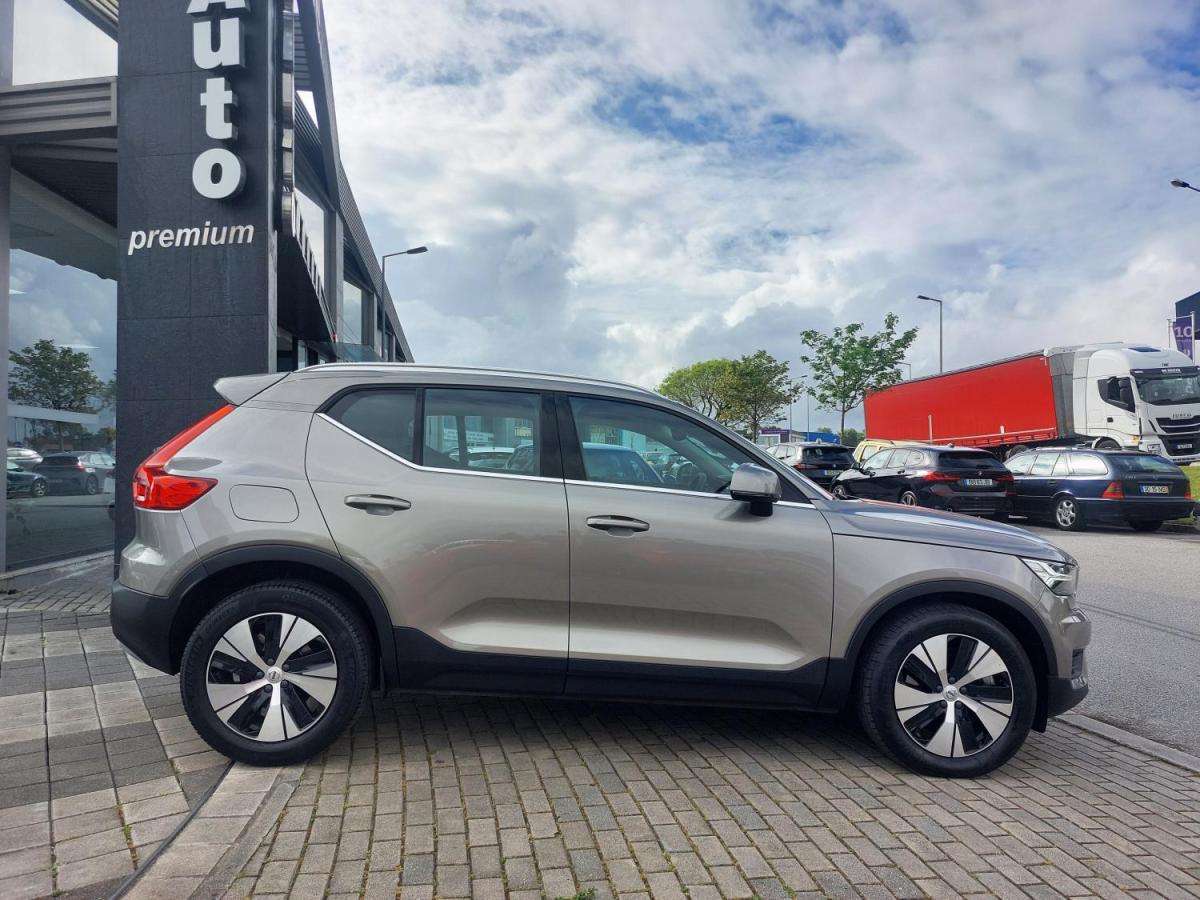 volvo-xc40-2021-hibrido-a-gasolina-1477cc