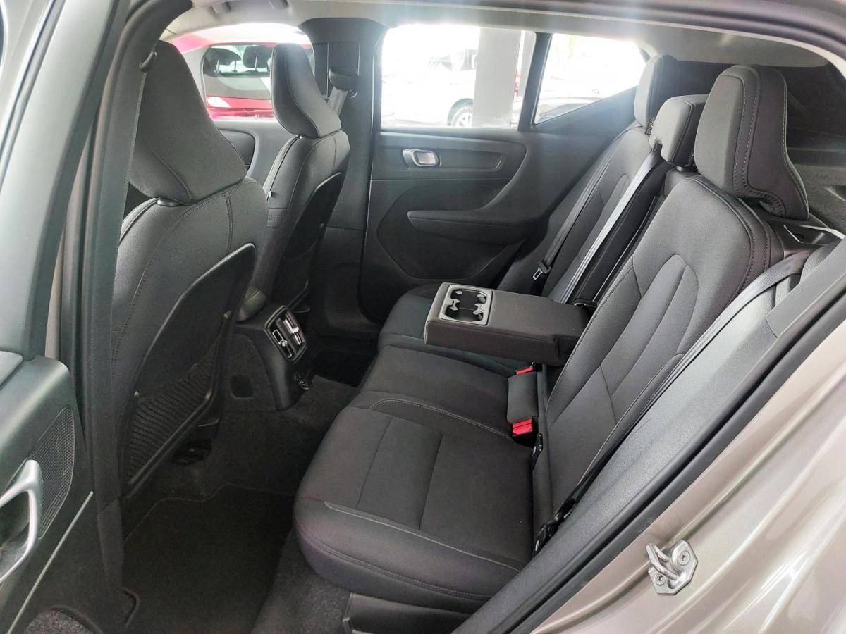 volvo-xc40-2021-hibrido-a-gasolina-1477cc