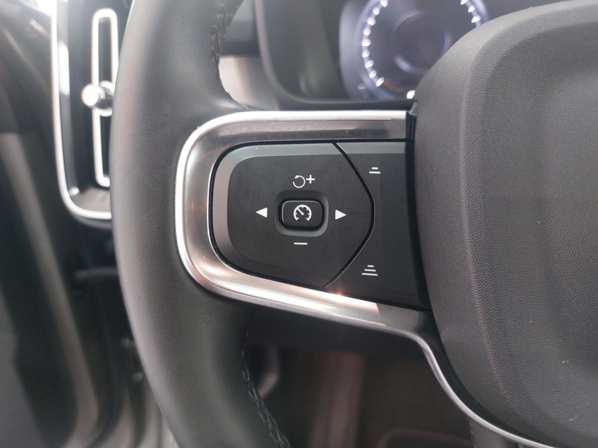 volvo-xc40-2021-hibrido-a-gasolina-1477cc