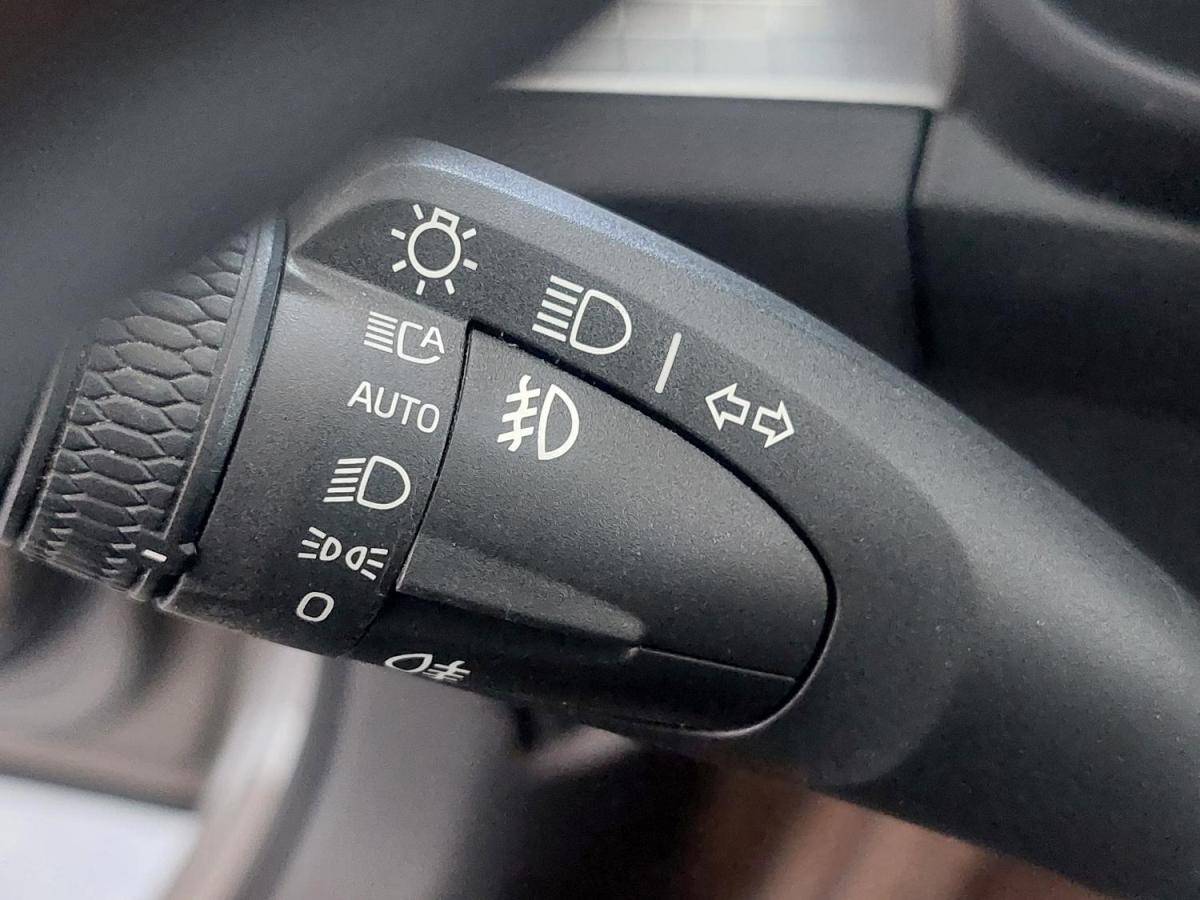 volvo-xc40-2021-hibrido-a-gasolina-1477cc