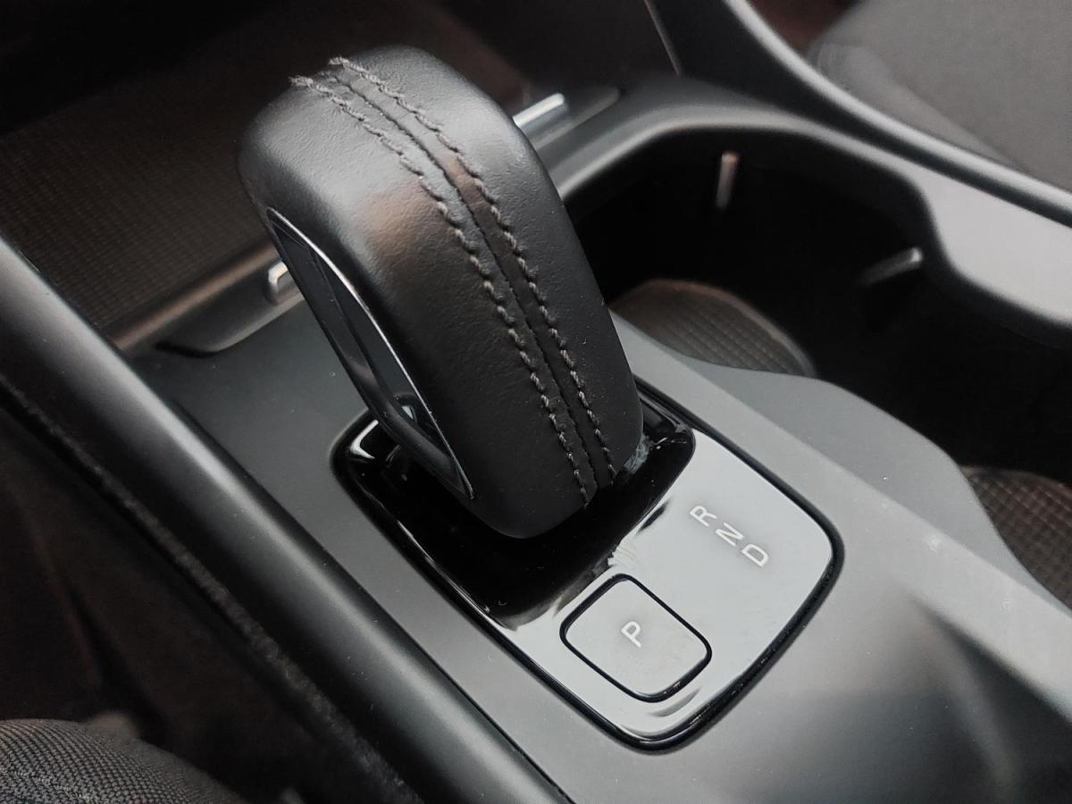 volvo-xc40-2021-hibrido-a-gasolina-1477cc