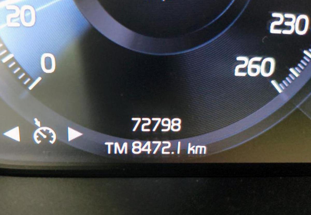 volvo-xc40-2021-hibrido-a-gasolina-1477cc