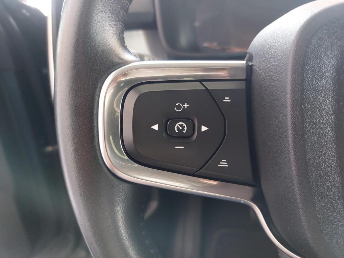 volvo-xc40-2021-hibrido-a-gasolina-1477cc