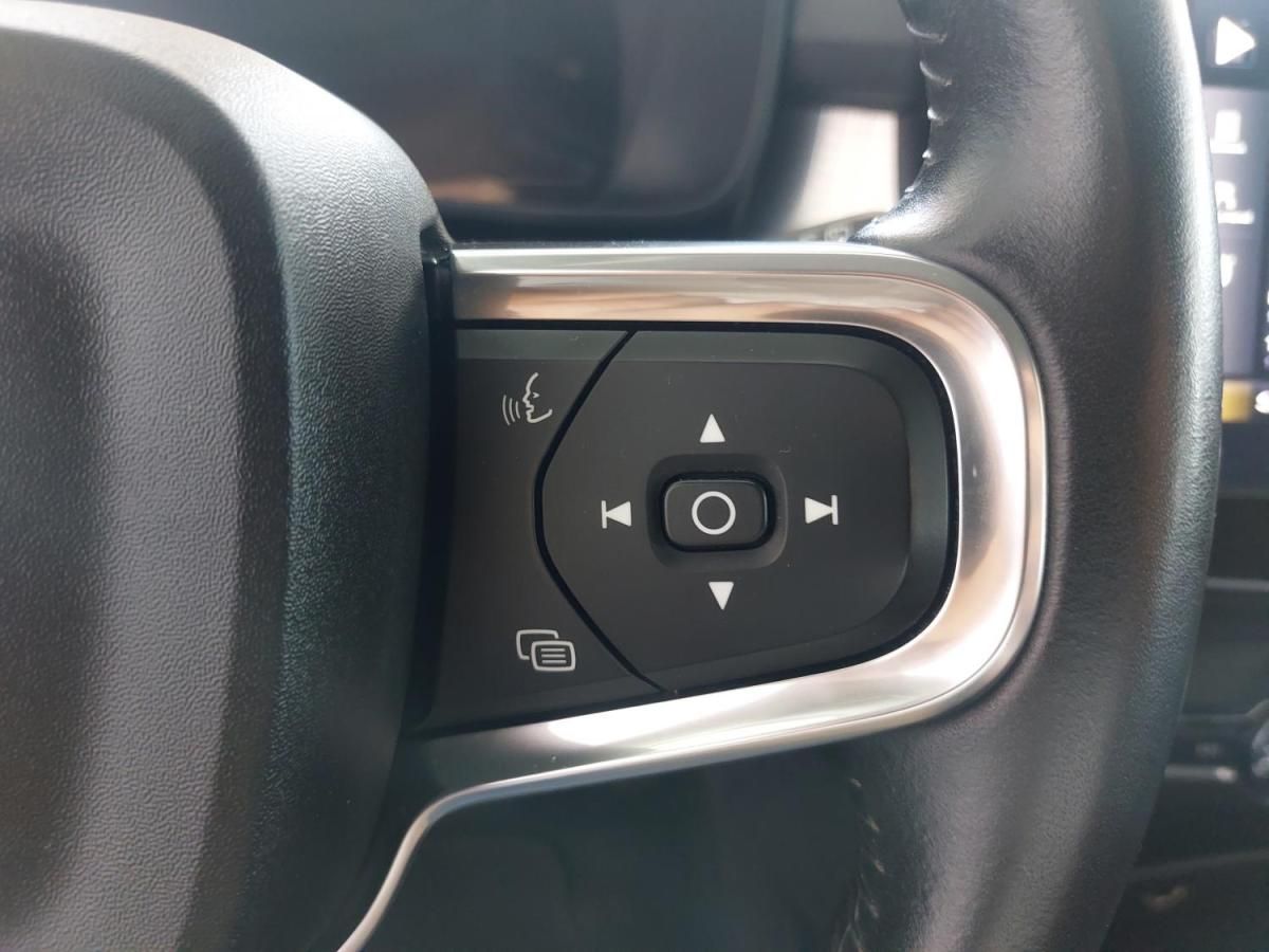 volvo-xc40-2021-hibrido-a-gasolina-1477cc