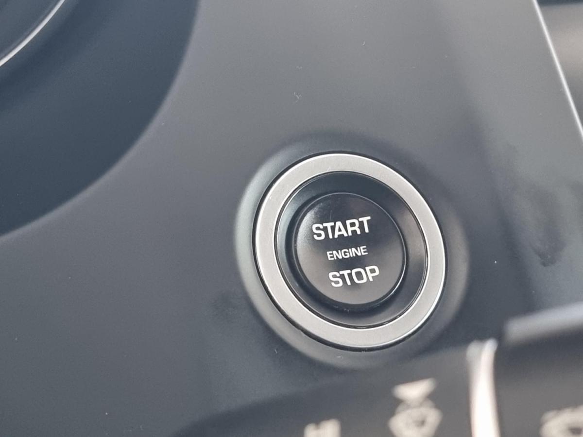 jaguar-e-pace-2018-diesel-1999cc