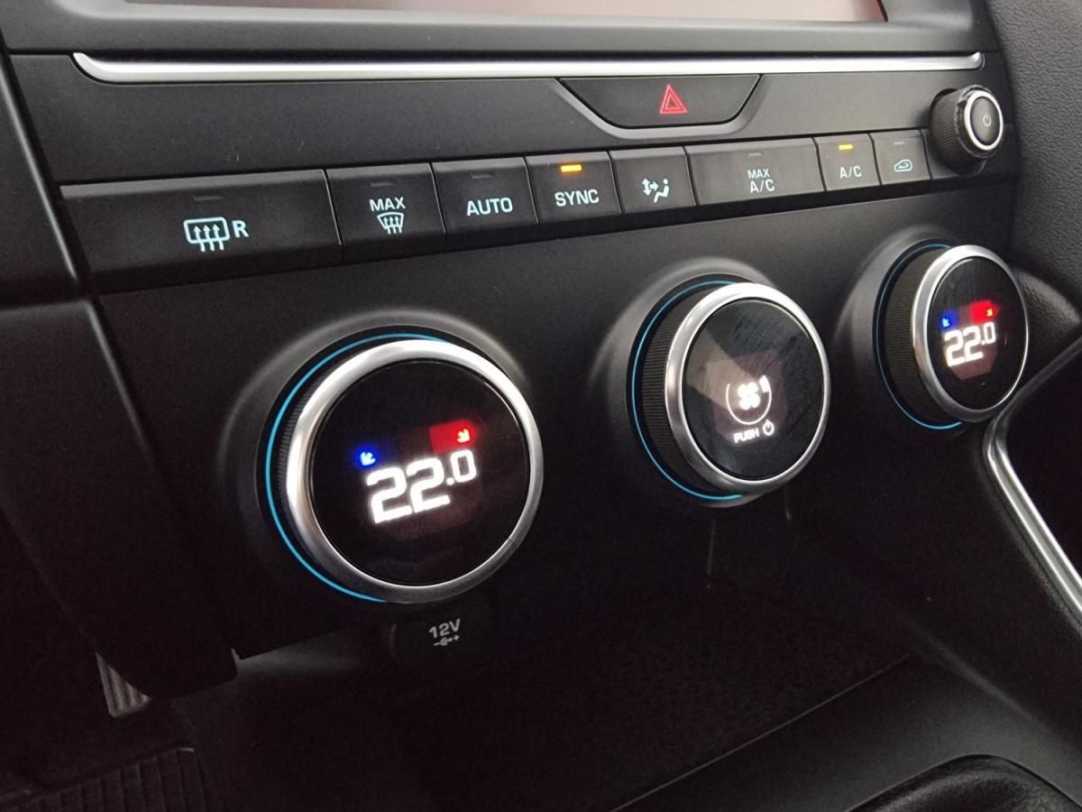 jaguar-e-pace-2018-diesel-1999cc