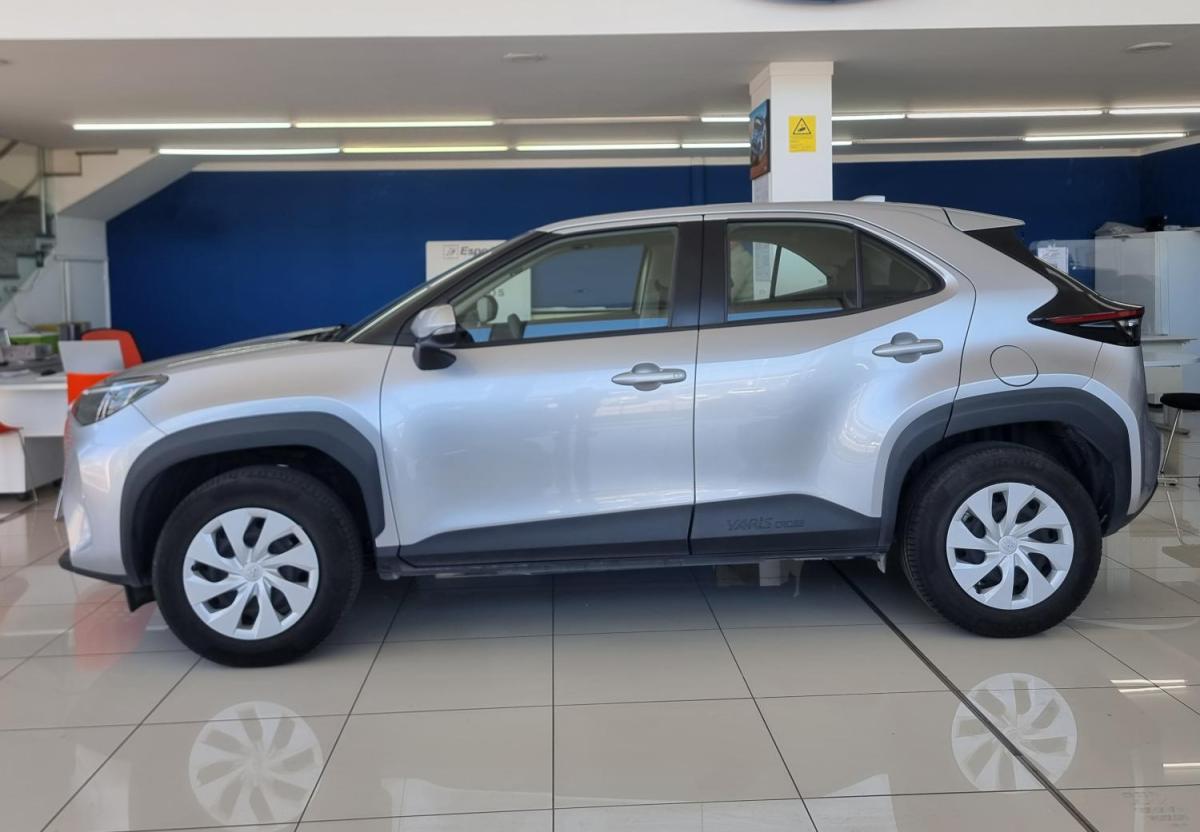 toyota-yaris-cross-2023-hibrido-a-gasolina-1490cc