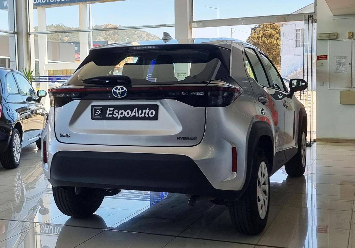 toyota-yaris-cross-2023-hibrido-a-gasolina-1490cc